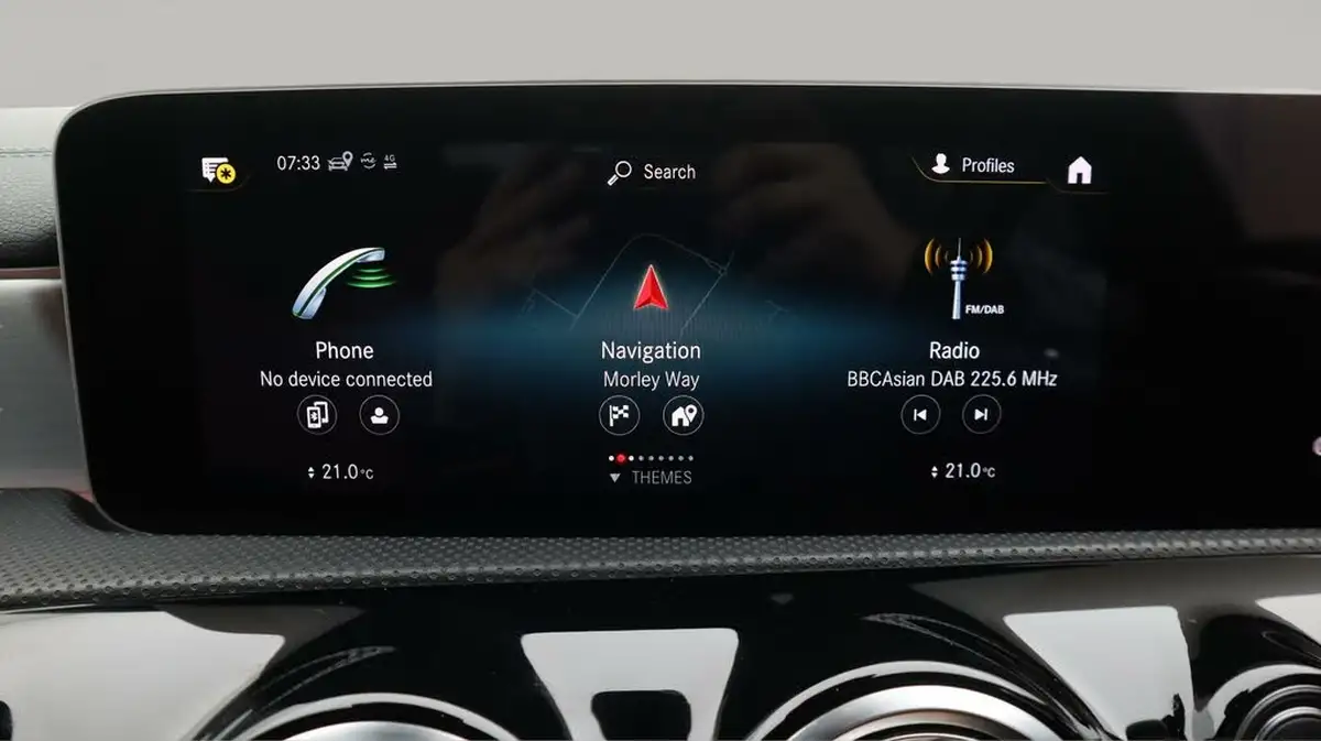 2020-mercedes-benz-cla-13-cla-180-amg-line-premium-coupe-4d-big-11