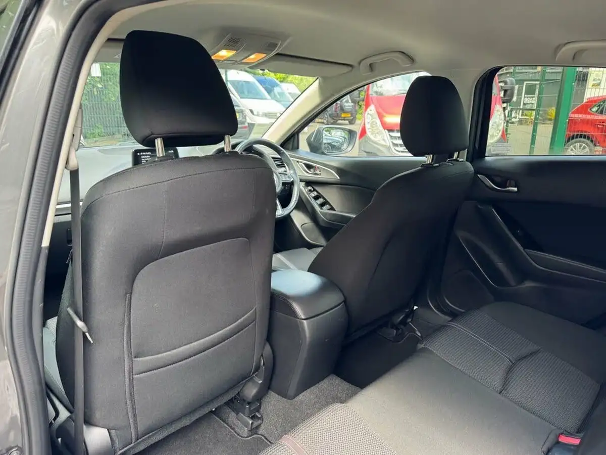 2017-mazda-mazda3-15td-se-l-nav-hatchback-5d-big-23