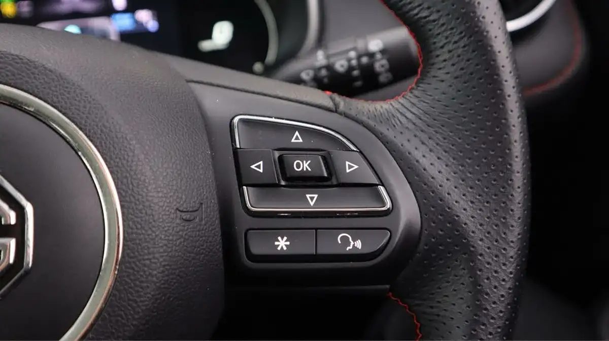 2023-mg-zs-suv-e-trophy-connect-ev-176ps-big-23