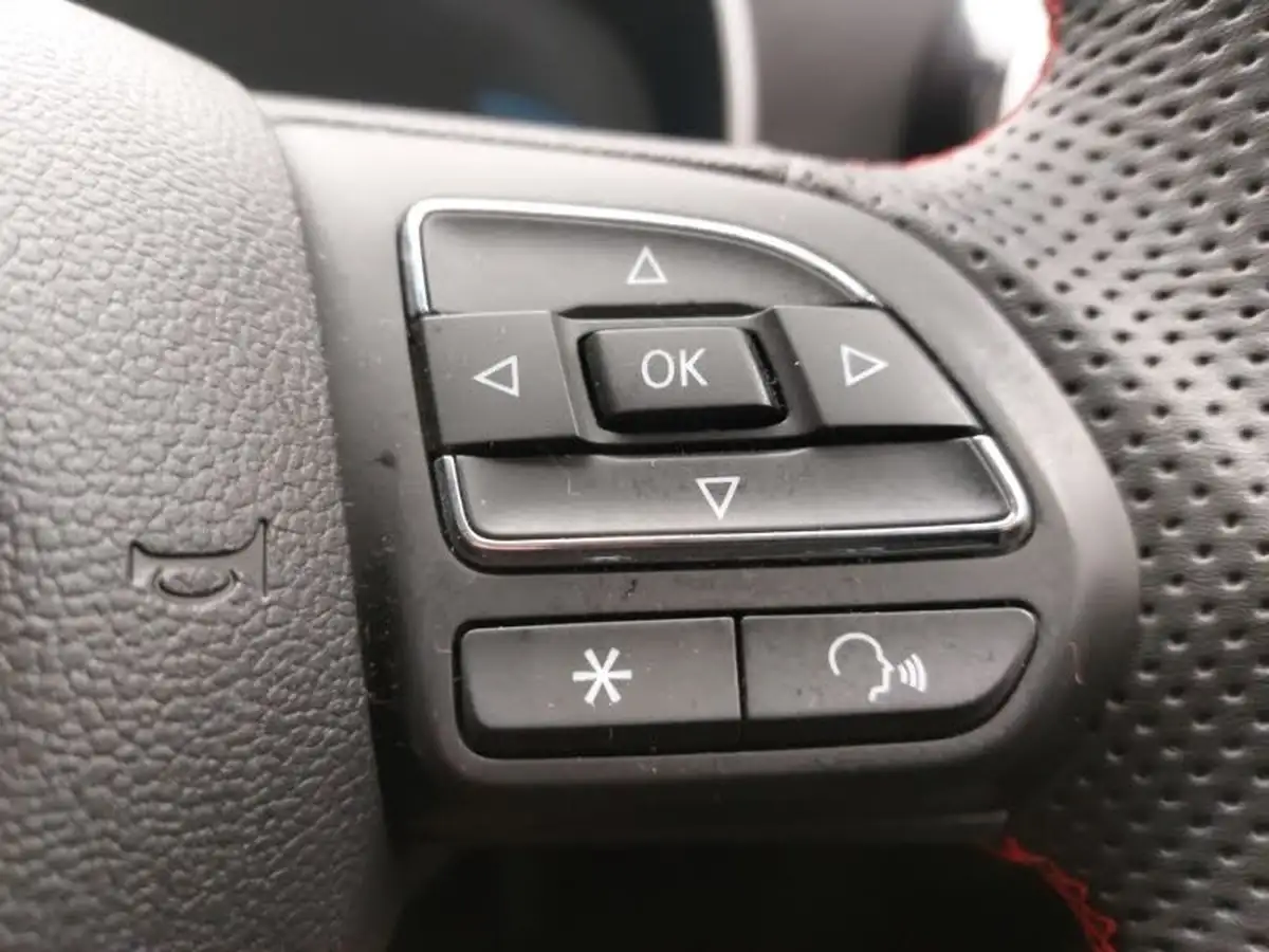 2024-mg-zs-suv-10t-gdi-exclusive-big-12