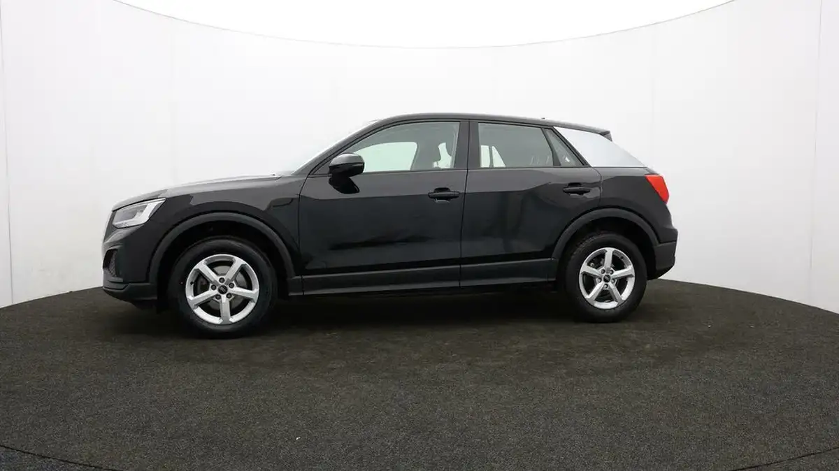2022-audi-q2-10-30-tfsi-technik-big-67