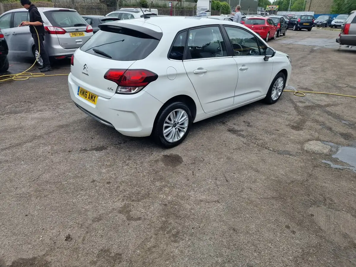 2016-citroen-c4-16bluehdi-flair-100ps-big-4