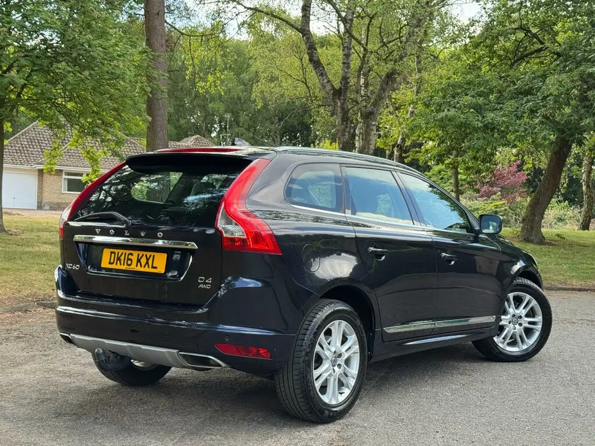 2016-volvo-xc60-24td-d4-se-lux-geartronic-big-77