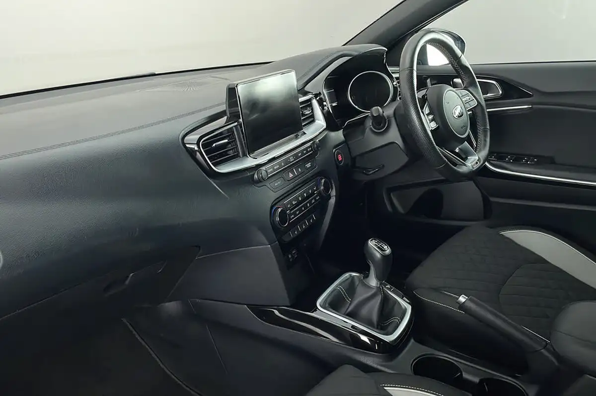 2019-kia-ceed-14-t-gdi-gt-line-big-10