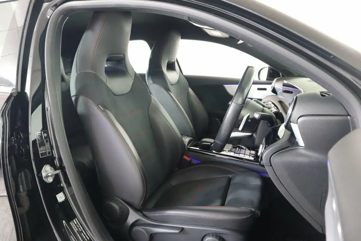 2019-mercedes-benz-a-class-20-a250-amg-line-premium-hatchback-5d-big-13