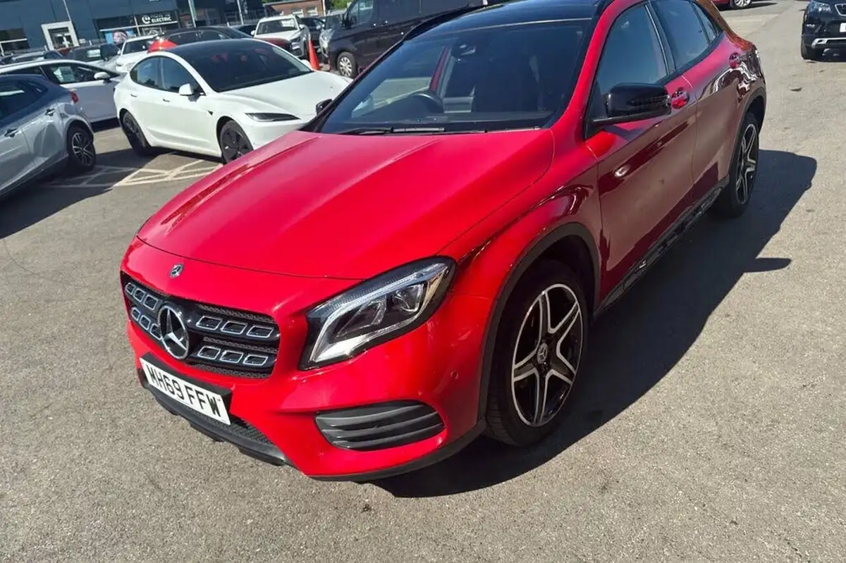 2019-mercedes-benz-gla-class-16-gla-200-amg-line-edition-plus-7g-dct-big-39
