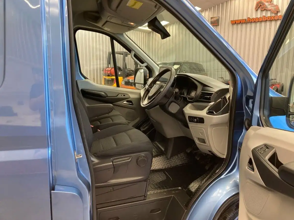 2021-maxus-deliver-9-20tdi-l3h2-lux-big-13