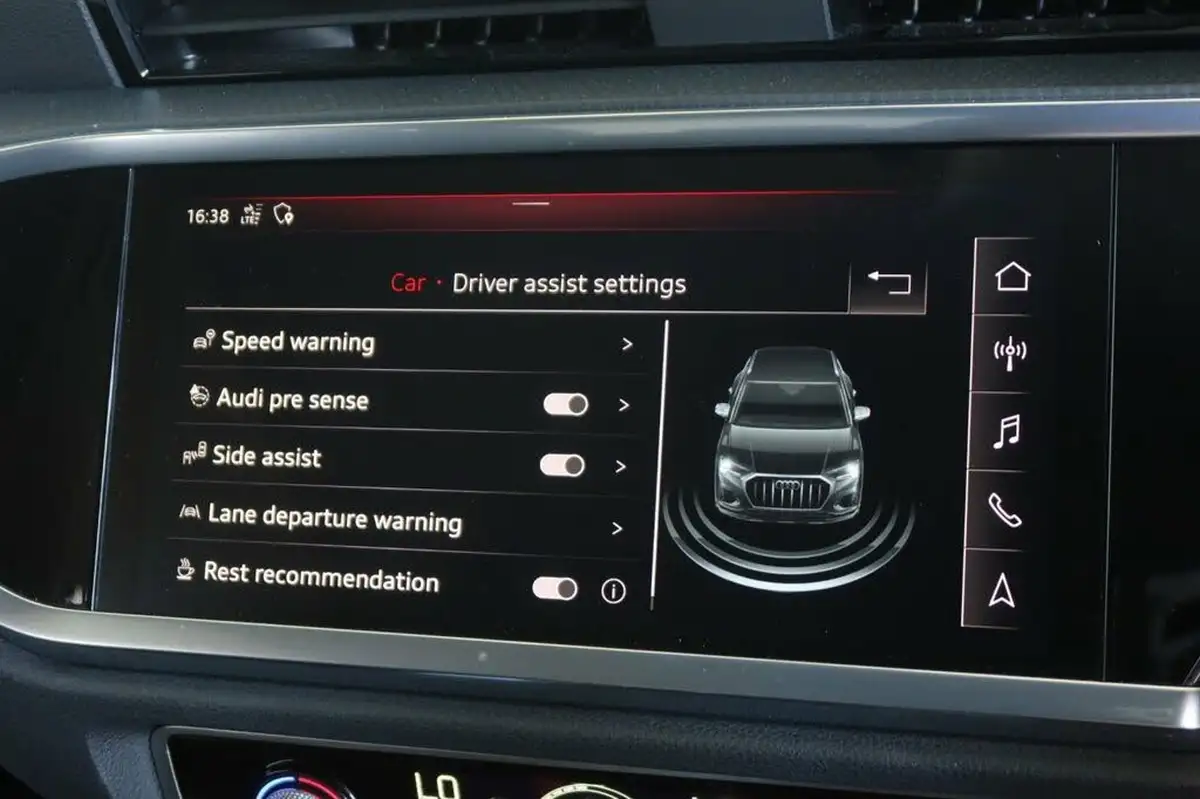 2021-audi-q3-15-35-tfsi-sport-cod-station-wagon-big-18