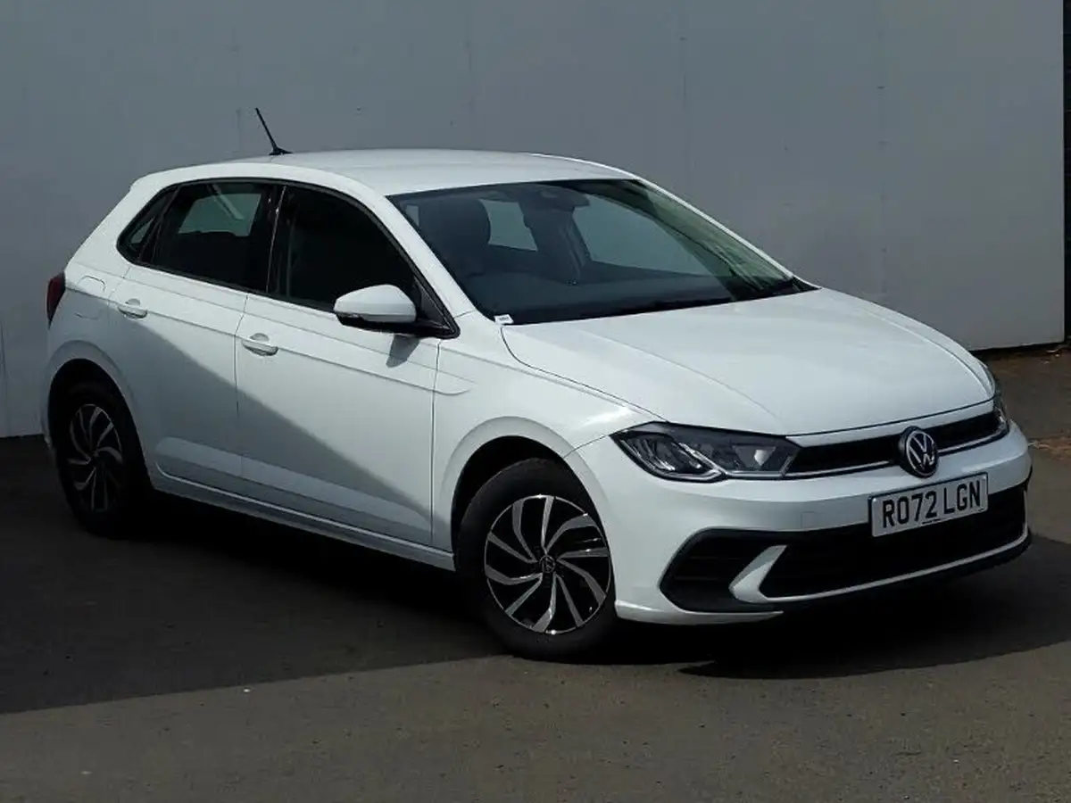 2022-volkswagen-polo-10-life-big-11