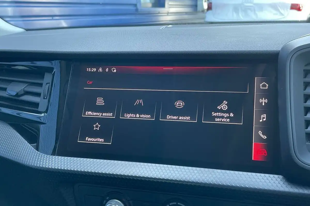 2023-audi-a1-10-25-tfsi-technik-big-33
