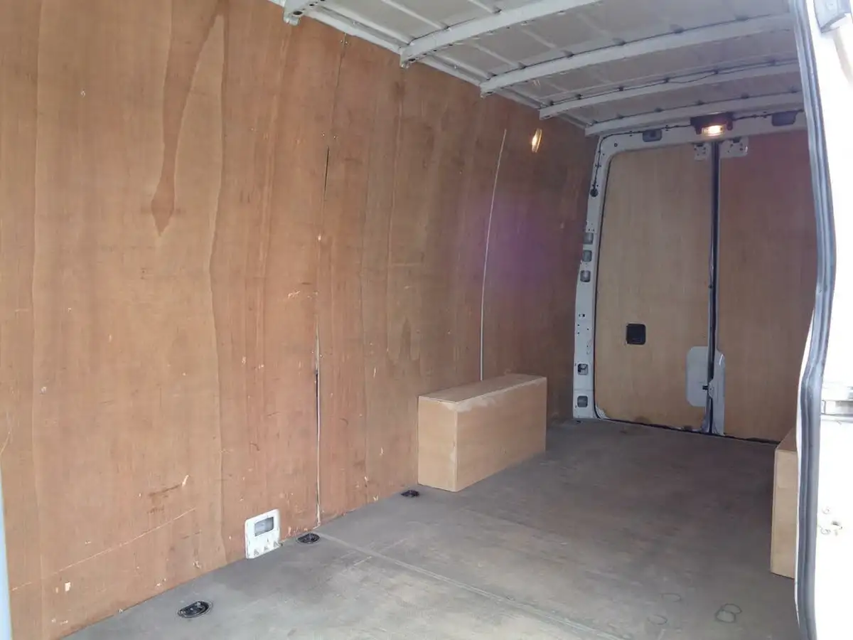 2019-mercedes-benz-sprinter-21cdi-314-l1h1-143pseu6c-panel-van-big-10