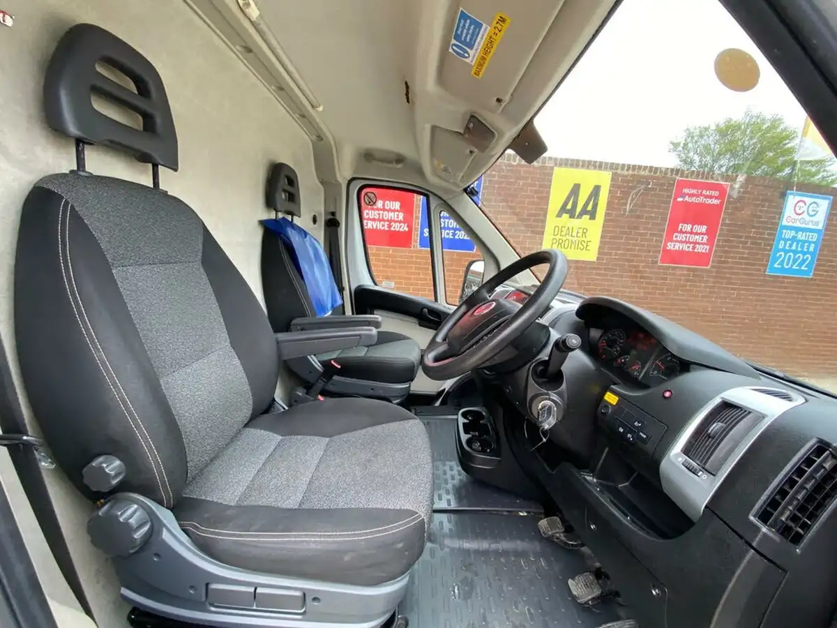 2017-fiat-ducato-20td-35-lh2-panel-big-30