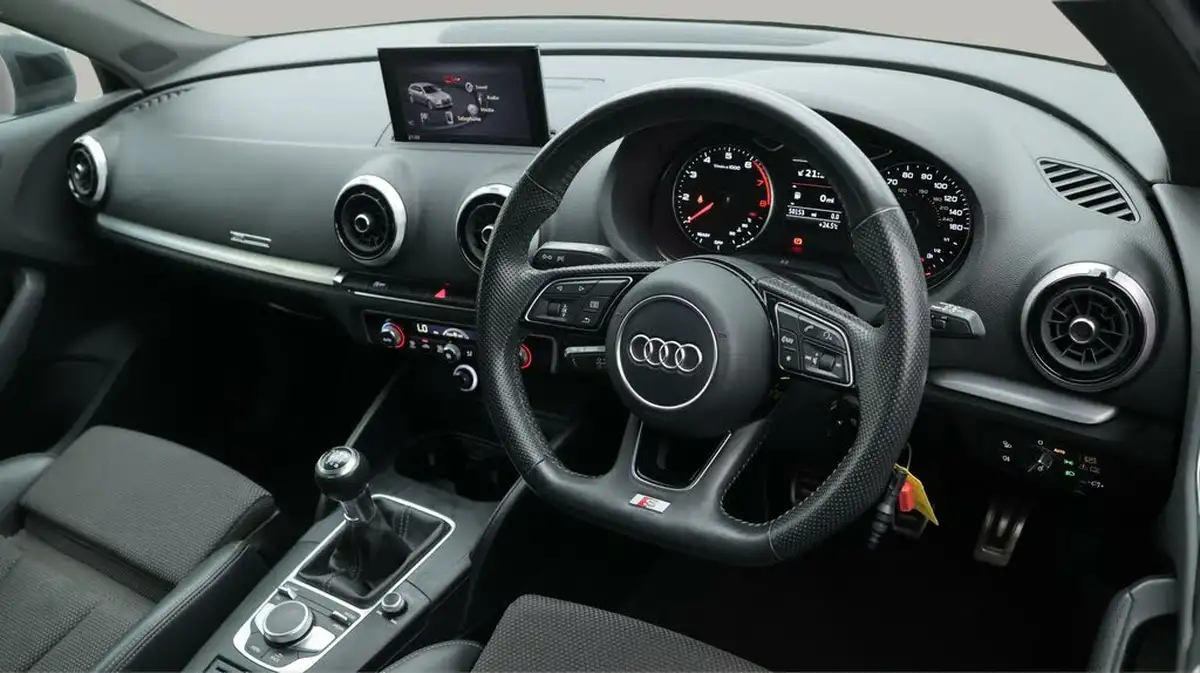 2018-audi-a3-15-tfsi-s-line-sportback-5d-big-9