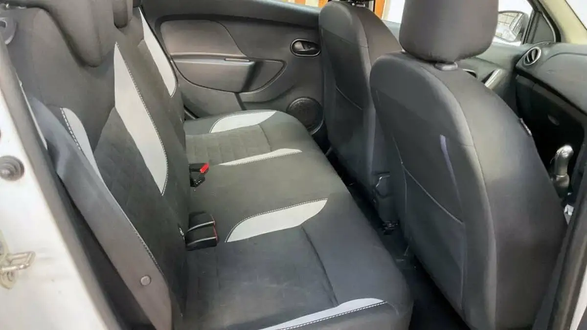 2016-dacia-sandero-stepway-15dci-laureate-big-9