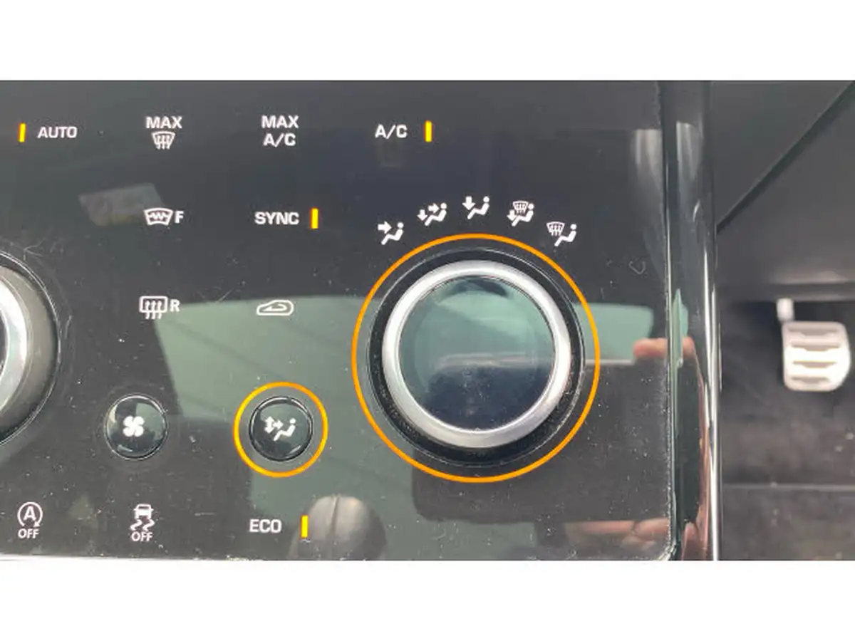 2019-land-rover-range-rover-evoque-20-d150-r-dynamic-big-42