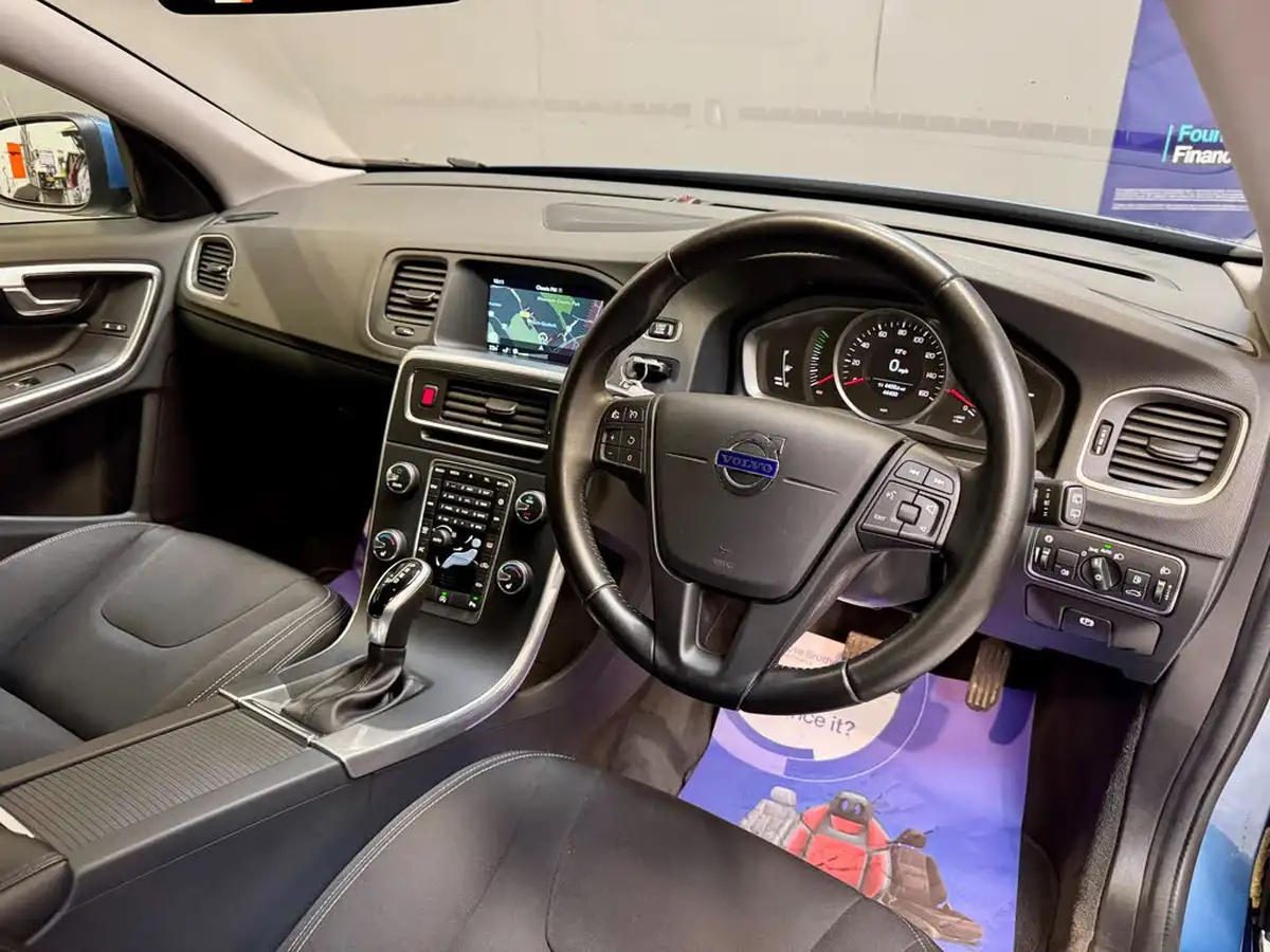 2016-volvo-v60-20-t4-business-edition-geartronic-big-11