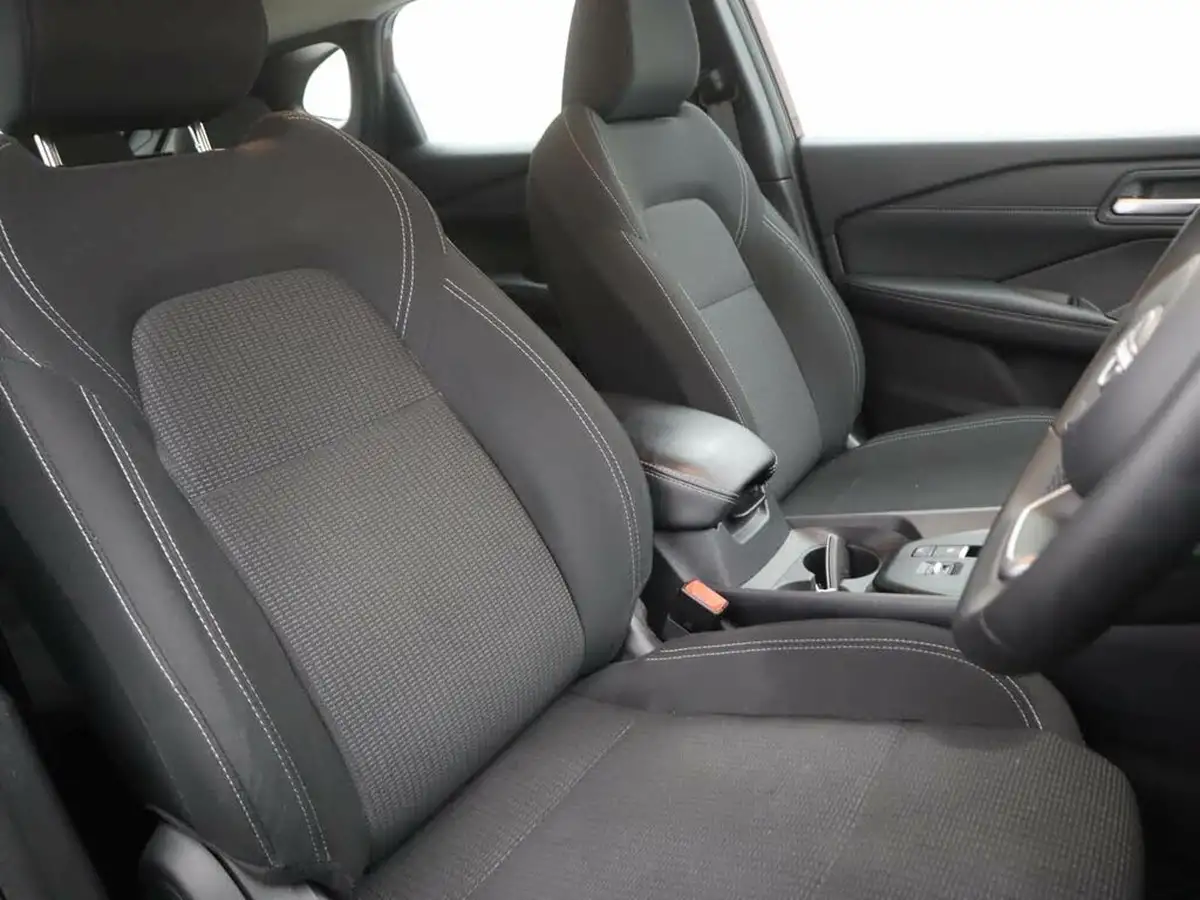 2024-nissan-qashqai-13-dig-t-acenta-premium-140ps-big-10