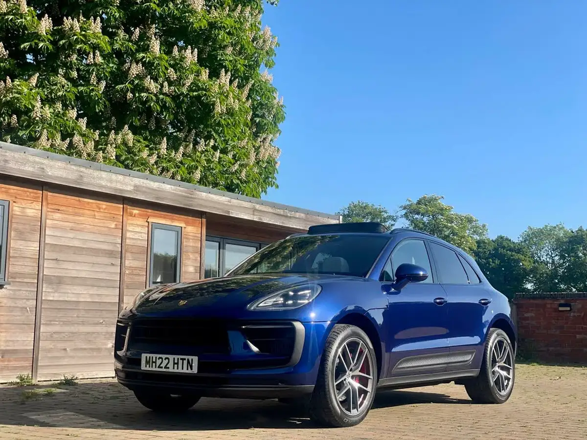 2022-porsche-macan-29-v6-s-big-3