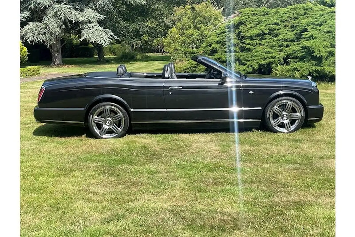 2006-bentley-azure-68-big-2