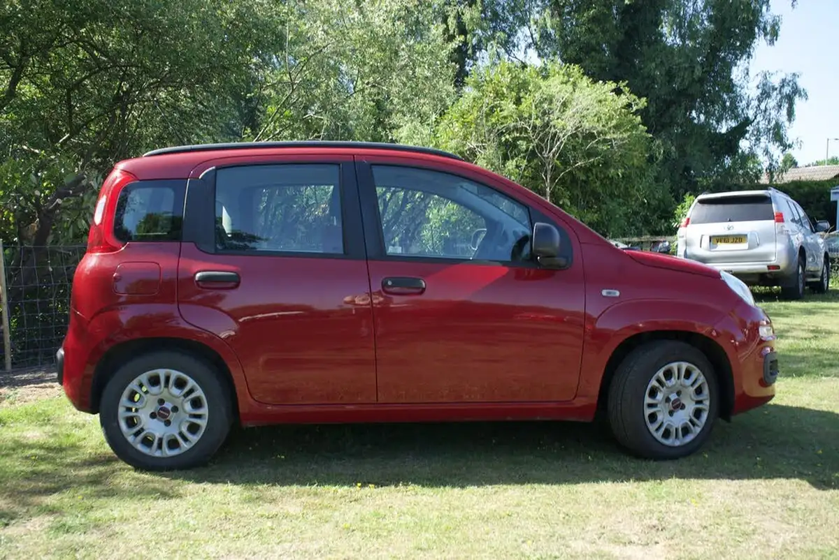 2014-fiat-panda-12-easy-big-20