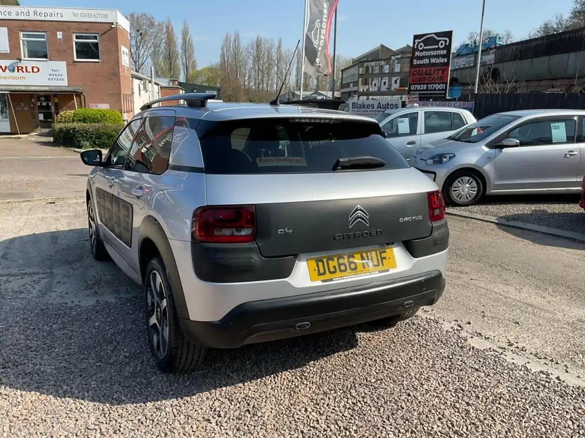 2016-citroen-c4-cactus-16bluehdi-flair-edition-big-67