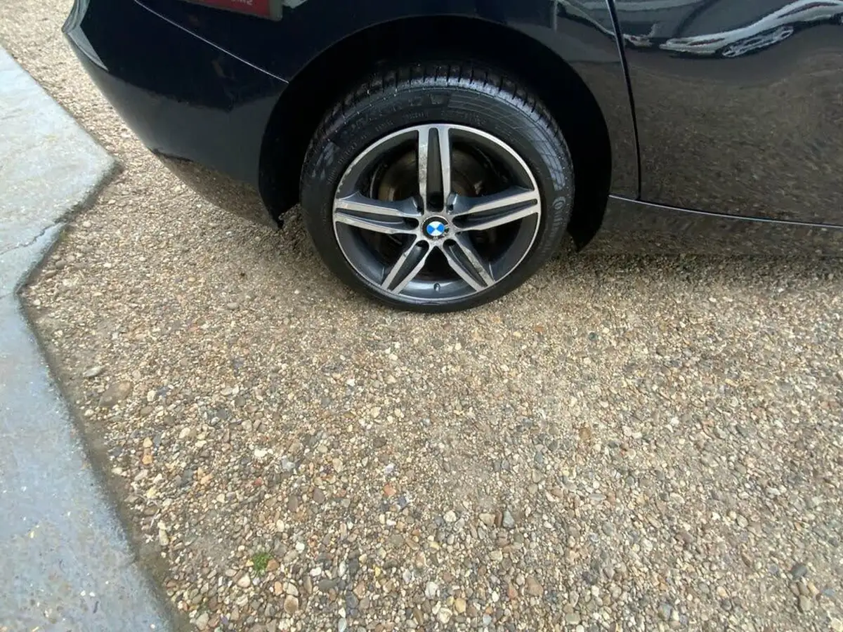 2015-bmw-1-series-20td-116d-sport-5d-big-34