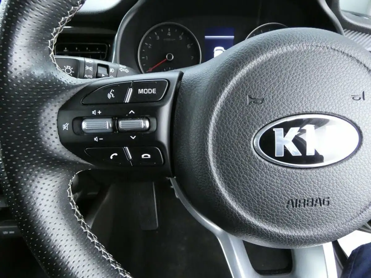 2021-kia-stonic-10-t-gdi-gt-line-big-18