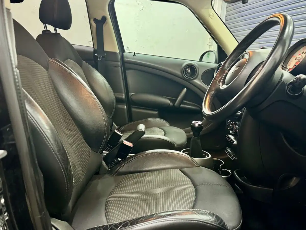 2012-mini-countryman-16-one-98bhp-big-21