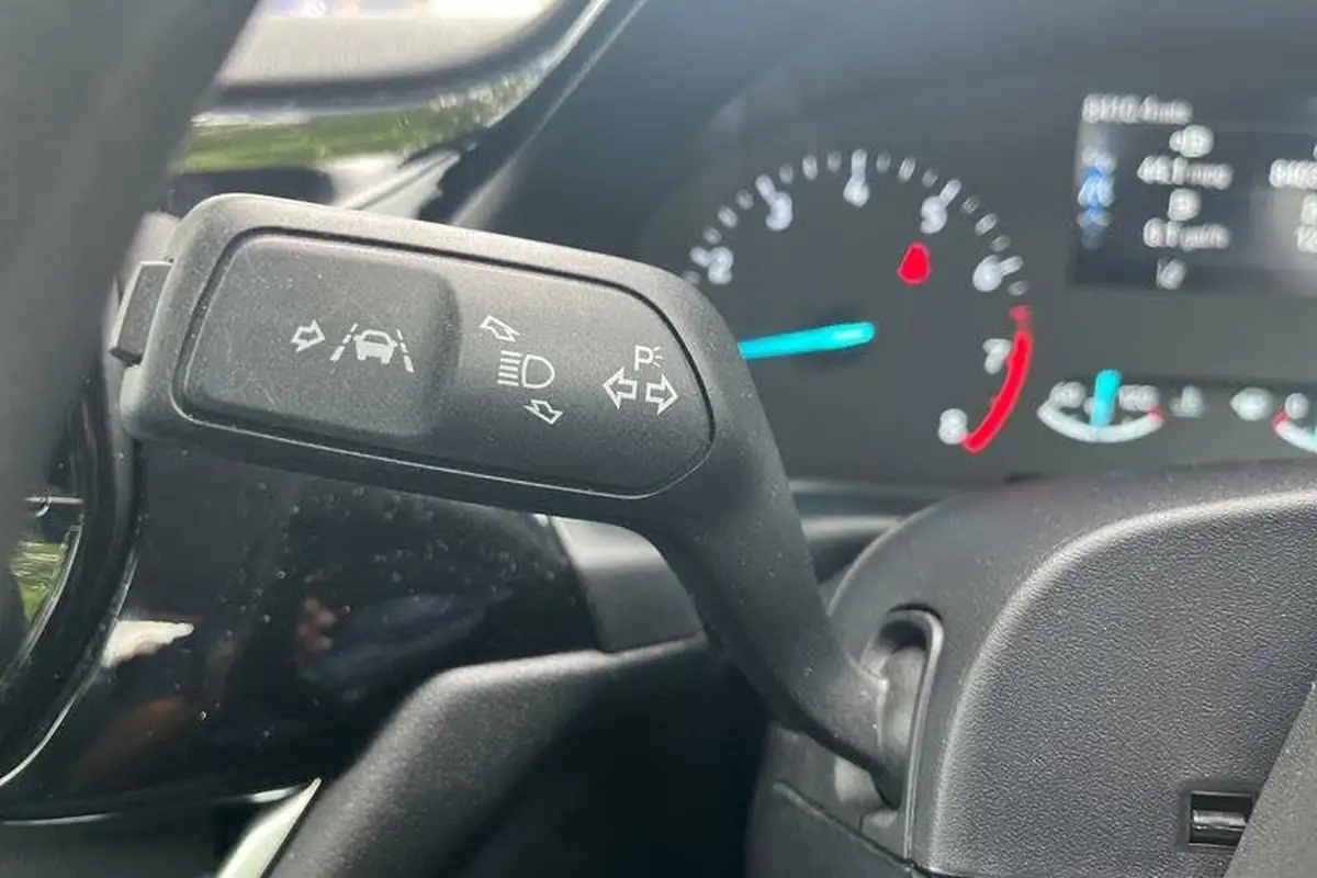 2022-ford-fiesta-10t-trend-100ps-5d-big-13
