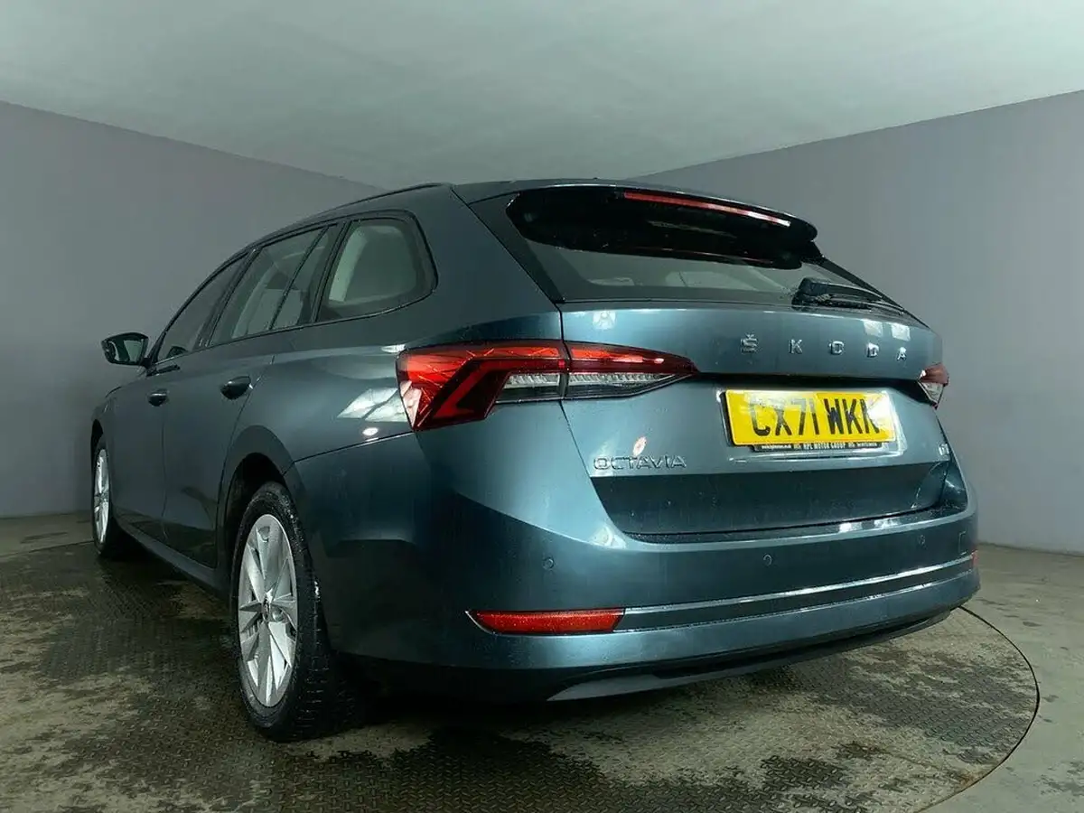 2021-skoda-octavia-14-tsi-se-technology-estate-big-13