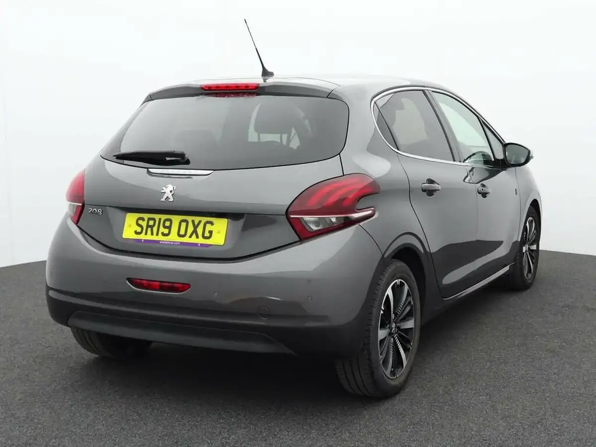 2019-peugeot-208-12-puretech-tech-edition-82bhp-big-5