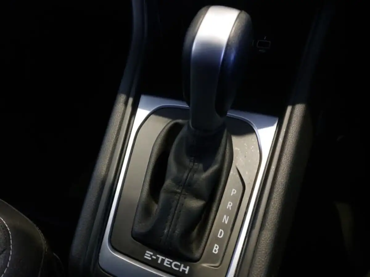 2022-renault-captur-16-iconic-edition-big-16
