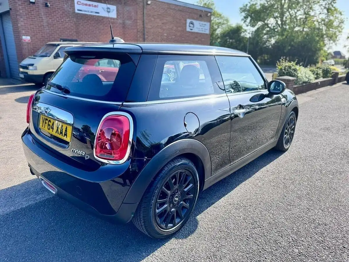 2014-mini-cooper-15td-cooper-d-3d-big-2