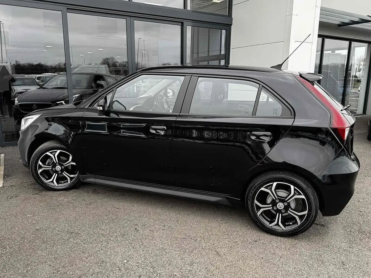 2022-mg-mg3-15-vti-tech-exclusive-nav-big-11