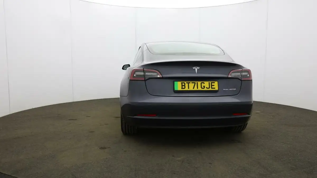 2021-tesla-model-3-e-long-range-awd-big-63