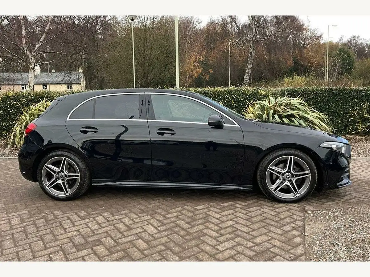 2019-mercedes-benz-a-class-20d-a200d-amg-line-executive-hatchback-5d-big-3