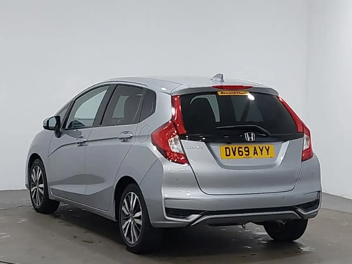 2019-honda-jazz-13-i-vtec-ex-navi-cvt-big-1