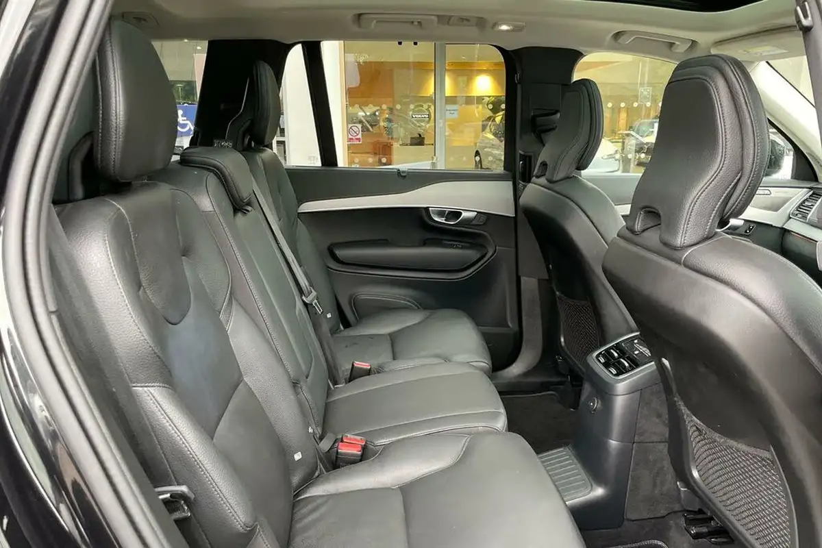 2023-volvo-xc90-20-t8-plus-big-23
