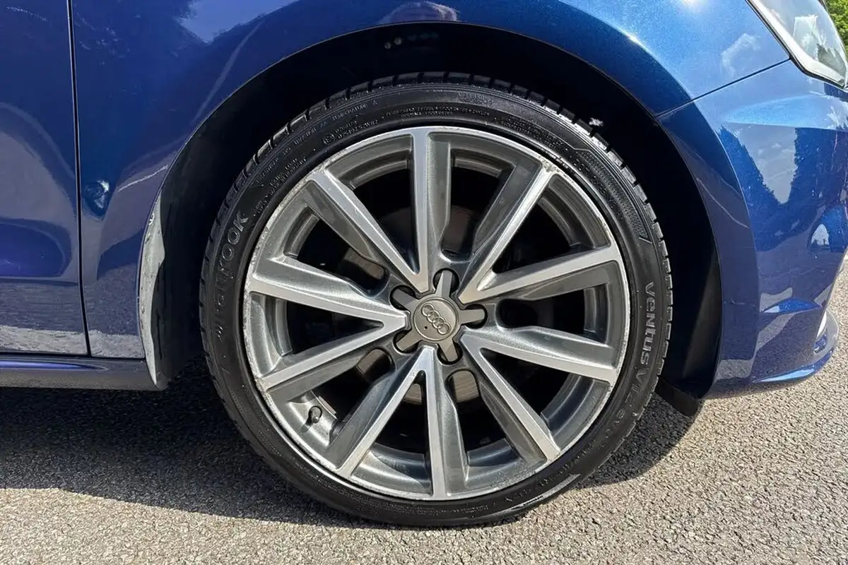2018-audi-a1-14-tfsi-sport-nav-sportback-5d-big-9