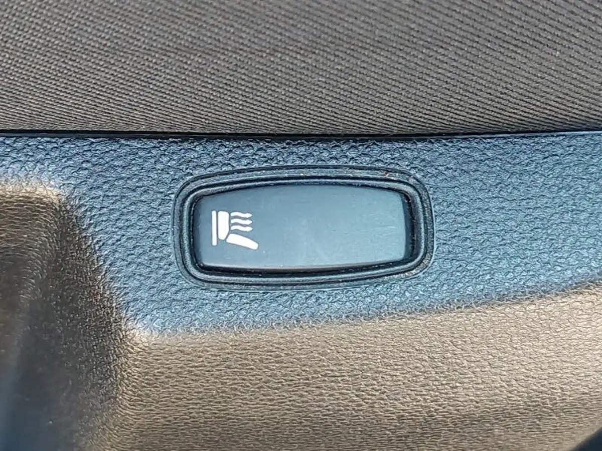 2022-dacia-duster-09-tce-prestige-big-12