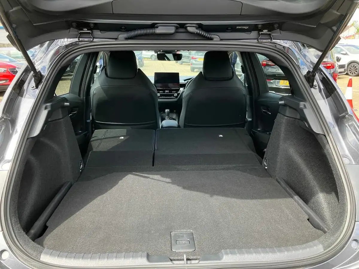 2023-toyota-corolla-20-vvt-i-gr-sport-193bhp-hatchback-big-22