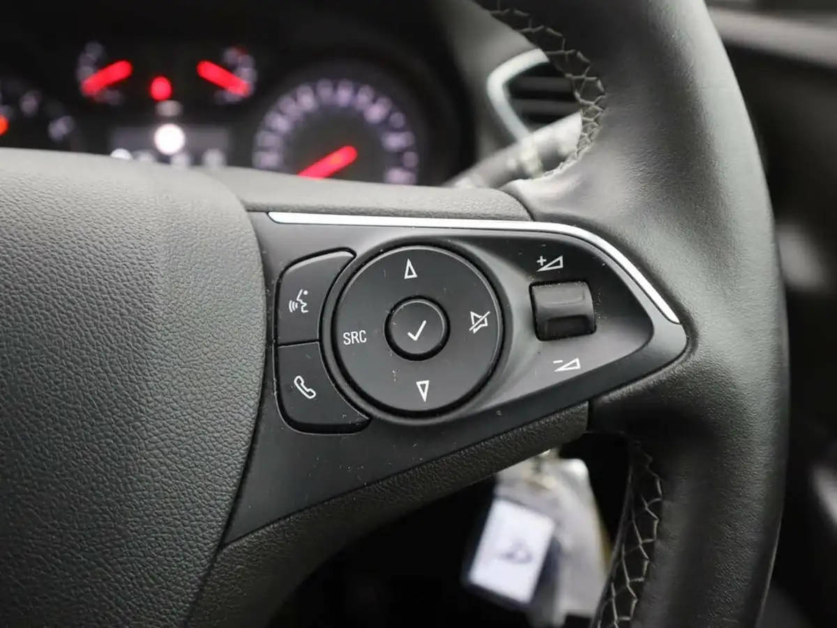 2019-vauxhall-grandland-x-12-se-big-33