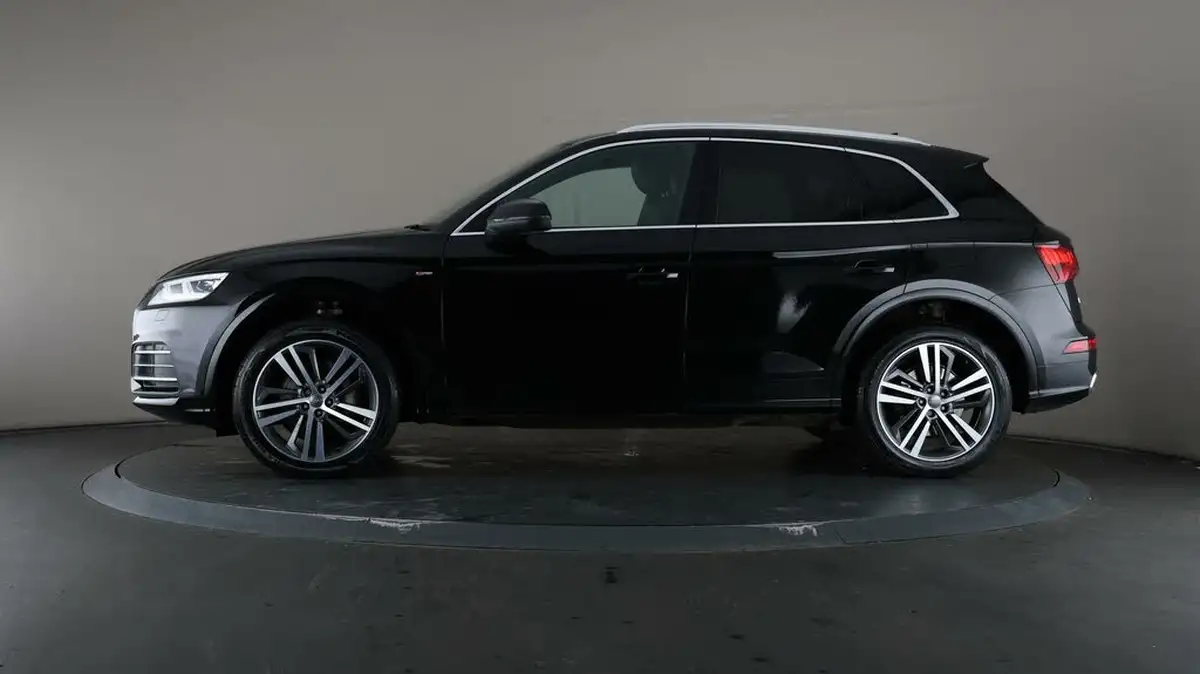 2020-audi-q5-20-55-tfsi-e-s-line-competition-big-37