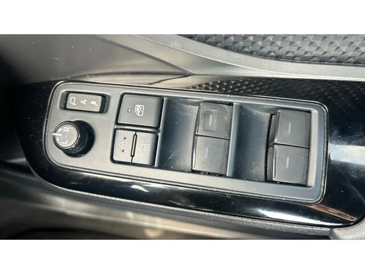 2022-toyota-c-hr-18-vvt-i-gr-sport-big-40