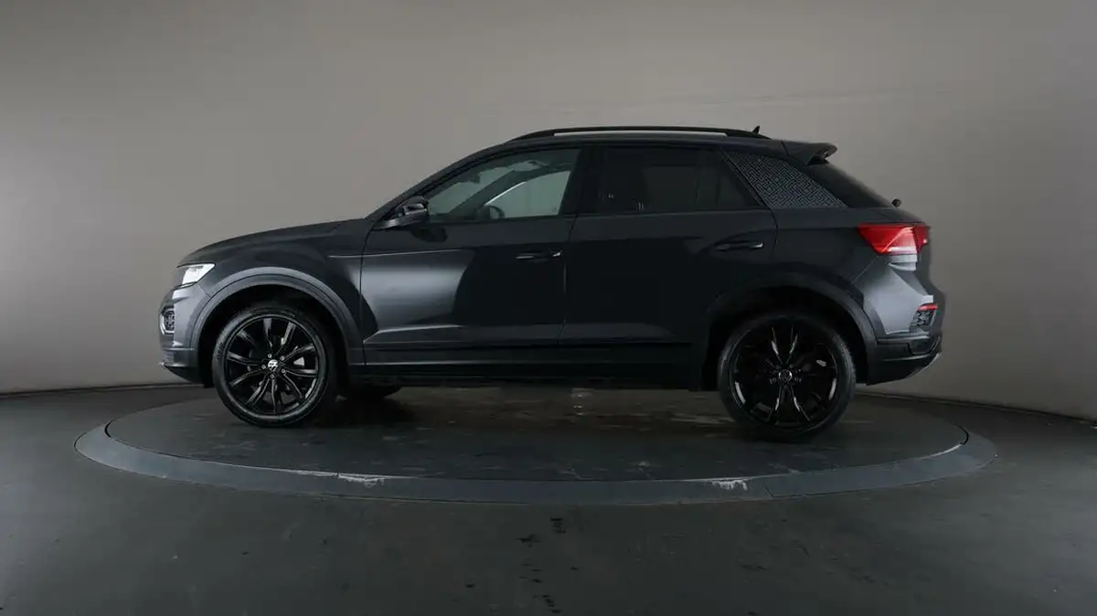 2021-volkswagen-t-roc-15-tsi-black-edition-dsg-big-34