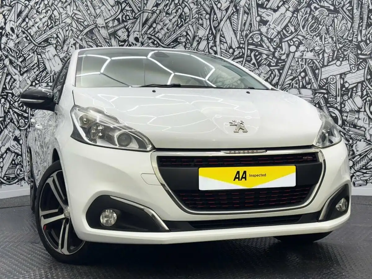 2015-peugeot-208-16bluehdi-gt-line-120bhp-ss-5d-big-3
