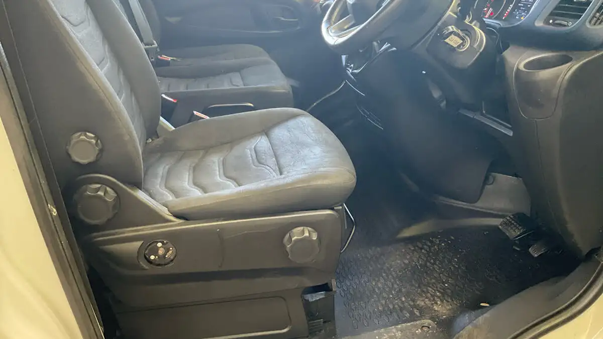 2021-iveco-daily-35c-class-23td-35c14-business-3750mm-136pseu6dt-3750-hi-matic-big-10