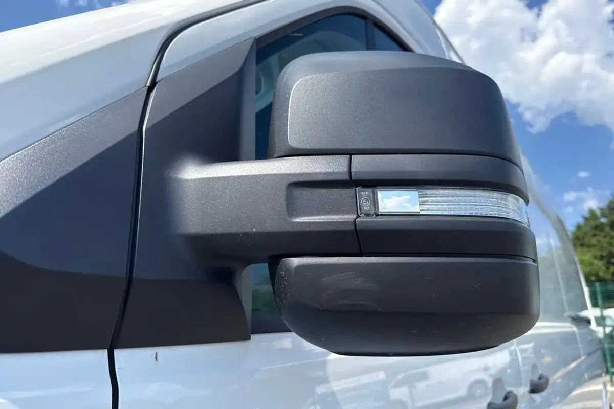 2024-volkswagen-crafter-20tdi-cr35-lwb-commerce-plus-140pseu6d-big-24