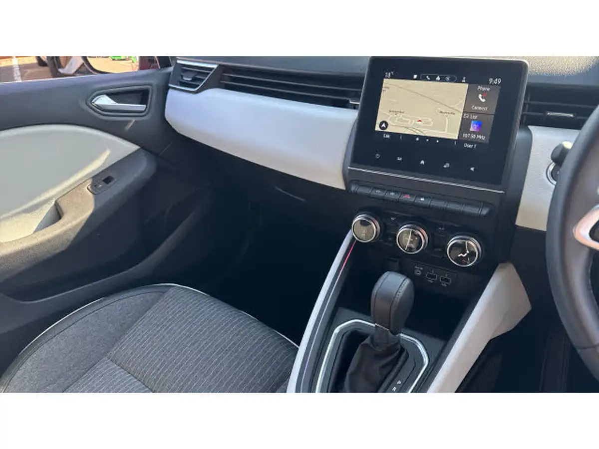 2023-renault-clio-16-techno-big-13