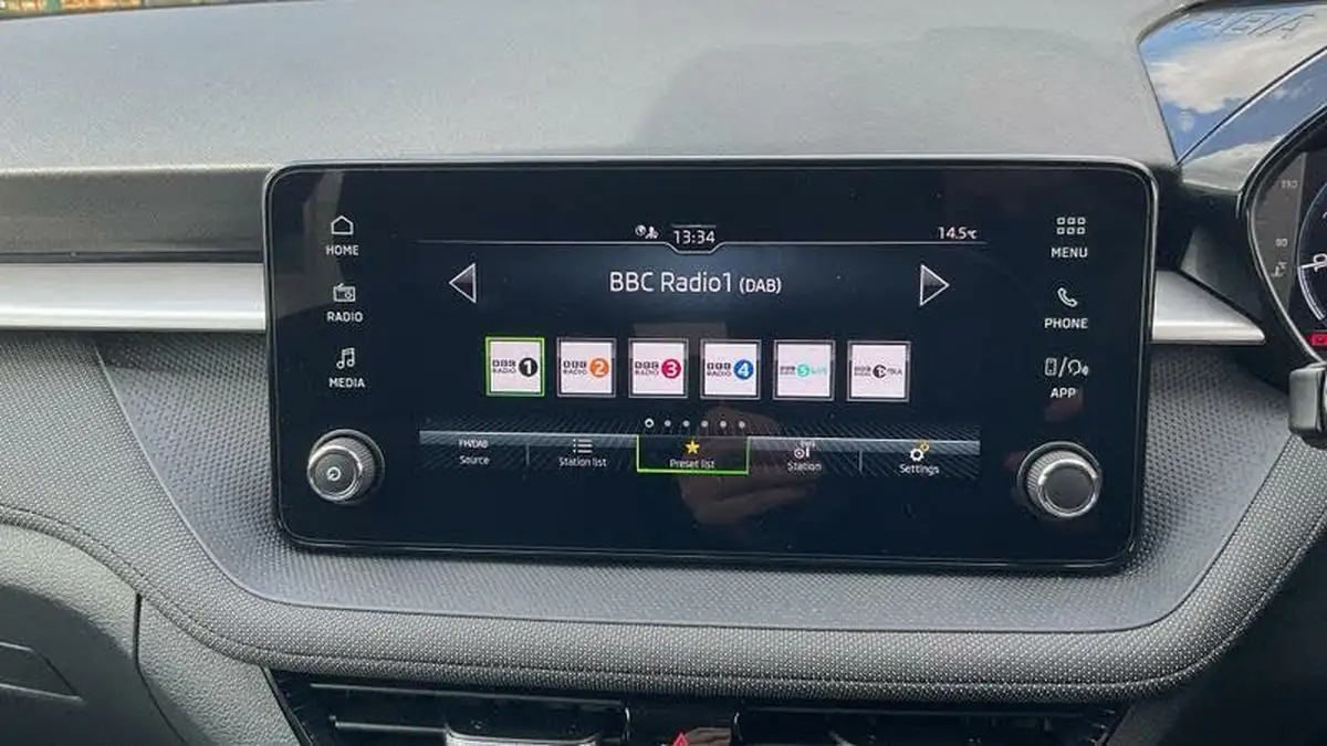 2024-skoda-fabia-10-tsi-colour-edition-116ps-big-8